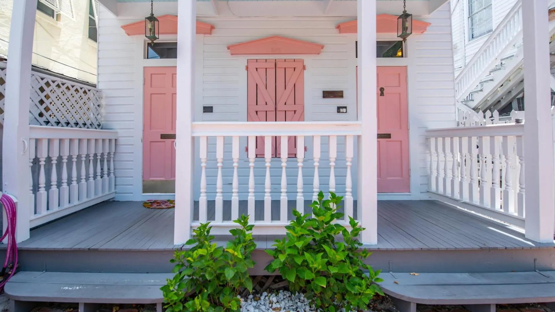 New Rose Petal Petite Suite - Pool & Parking Key West United States